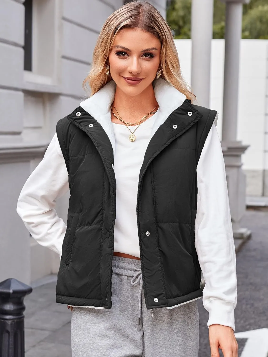 ZAFUL Womens 2024 Fall Cropped Puffer Vest Reversible Zip Up Quilted Vest Sleeveless Winter Fleece Jacket Outerwear